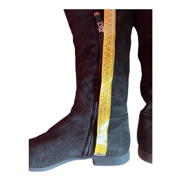 Tall boots, over the knee - Picture 4 of 10